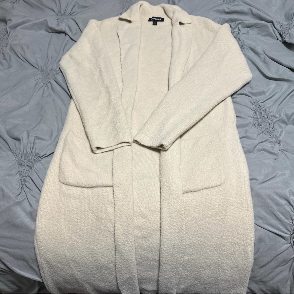 Express Cream Women's Cardigan Sweater